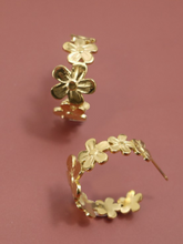 Load image into Gallery viewer, Daisy Flower Hoops