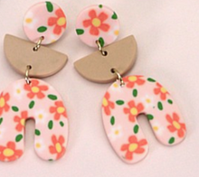 Load image into Gallery viewer, Peach Flower Clay Drop Earrings