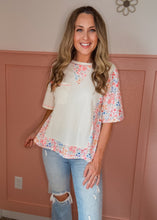 Load image into Gallery viewer, Kat Floral Print Tee
