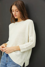 Load image into Gallery viewer, Scarlett Classic Ivory 3/4 Sleeve Sweater
