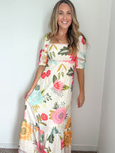 Load image into Gallery viewer, Carrie Floral Print Dress
