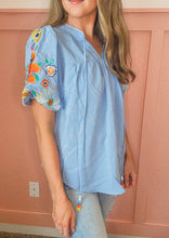 Load image into Gallery viewer, Flower Sleeve Puff Blouse
