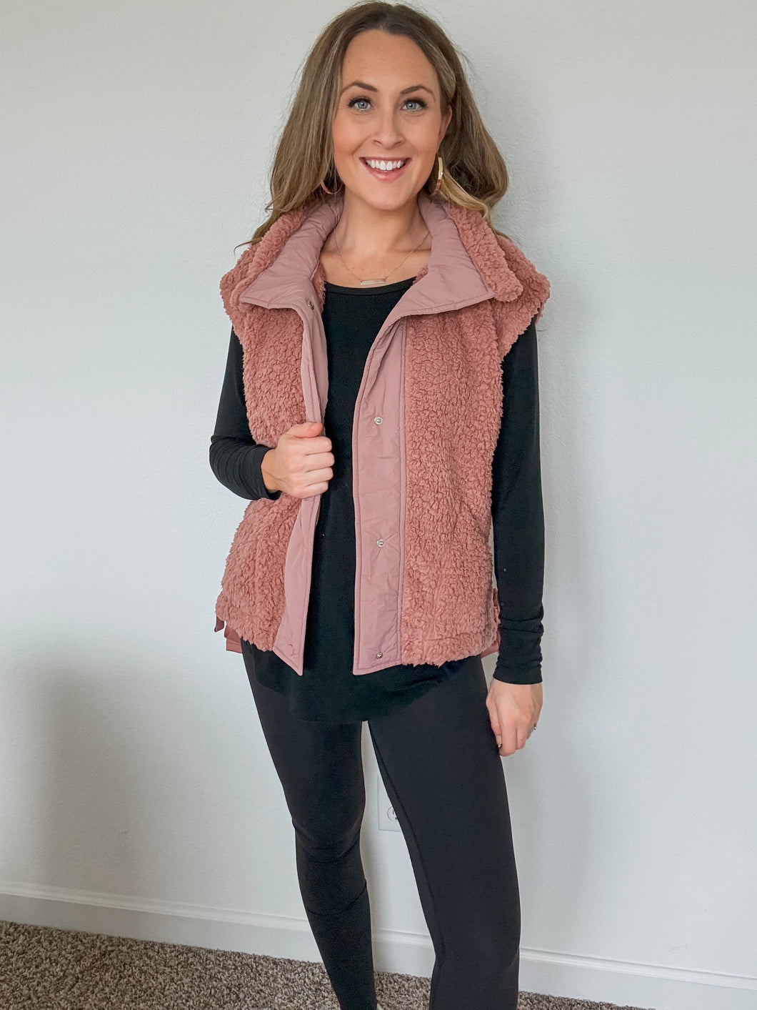 Emma Fleece Sherpa Vest- Rose Color