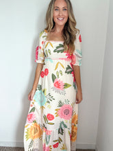 Load image into Gallery viewer, Carrie Floral Print Dress
