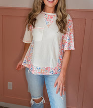 Load image into Gallery viewer, Kat Floral Print Tee

