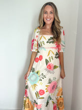 Load image into Gallery viewer, Carrie Floral Print Dress
