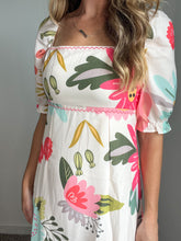 Load image into Gallery viewer, Carrie Floral Print Dress
