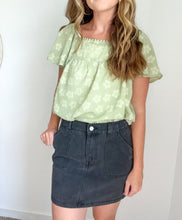 Load image into Gallery viewer, Cargo Denim Mini Skirt
